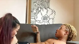 亚洲荡妇明妮·斯卡莱特永不满足的性欲