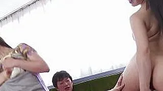 Die japanische Hausfrau Maria Ono und Yui Kyouno hatten Gruppensex,unzensiert.