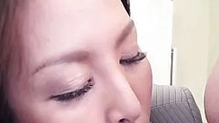 日本女教师西野惠里香与一名好色学生发生性关系（无码）。