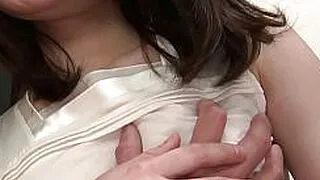 Japon ev hanımı Shiori Moriya'nın pizza dağıtım elemanıyla cinsel ilişki sahnesi (sansürsüz).