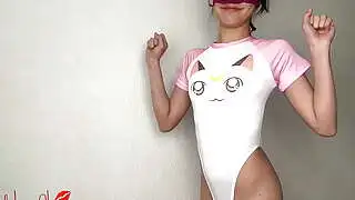 Asian Girl ile Japon Bodysuit Deneme Videosu